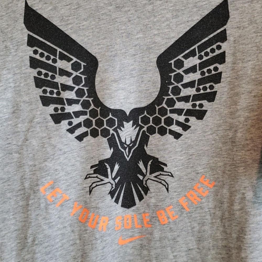 Nike Dri-Fit Graphic Tee
